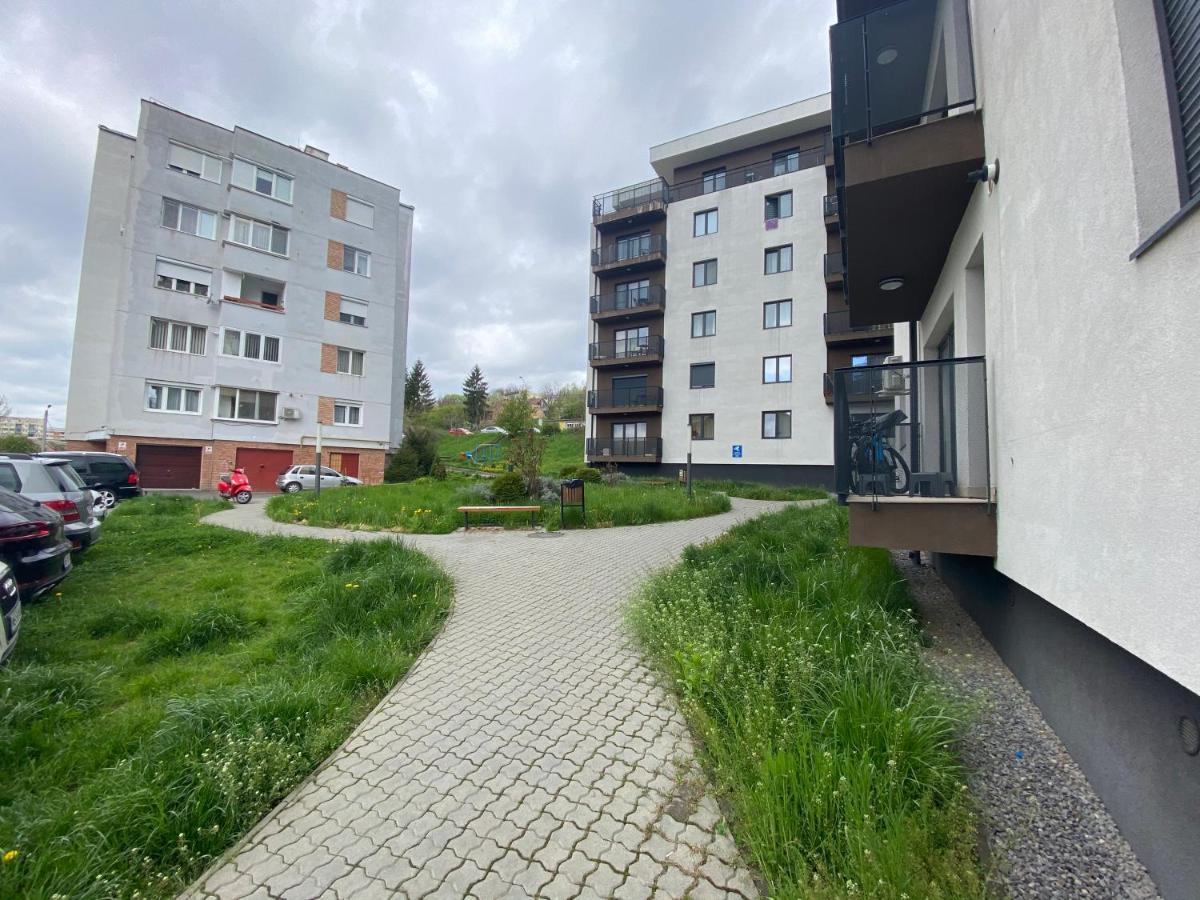 Апартаменти Apartament Gloriei 17 Тиргу-Муреш Екстер'єр фото